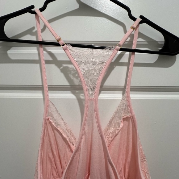 Flora pink nightgown - Picture 8 of 10